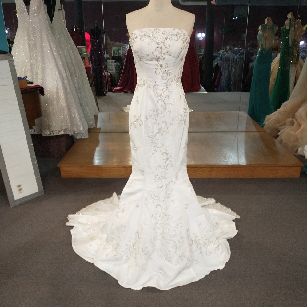 Wedding dress